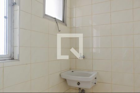 Apartamento para alugar com 70m², 3 quartos e 1 vagaÁrea de Serviço