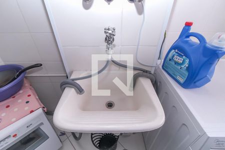 Apartamento para alugar com 65m², 3 quartos e 1 vagaÁrea de Serviço