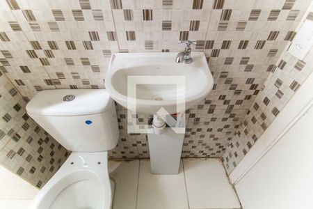 Apartamento para alugar com 47m², 2 quartos e sem vaga Apartamento para alugar com 47m², 2 quartos e sem vagaBanheiro