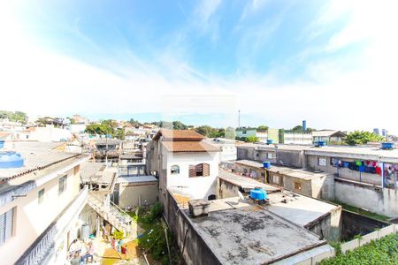 Vista da Sala de apartamento para alugar com 2 quartos, 47m² em Jardim das Oliveiras, Itaquaquecetuba