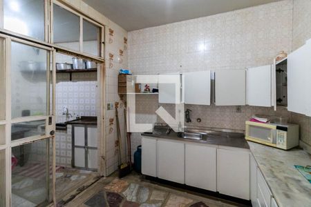 Casa à venda com 710m², 4 quartos e 10 vagasCozinha