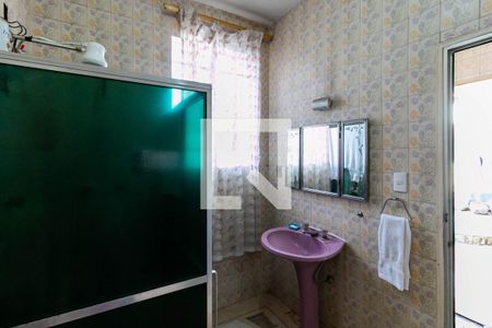 Casa à venda com 710m², 4 quartos e 10 vagasBanheiro Social 2