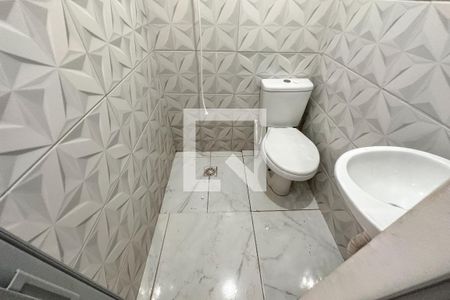 Banheiro de kitnet/studio para alugar com 1 quarto, 30m² em Bom Retiro, São Paulo
