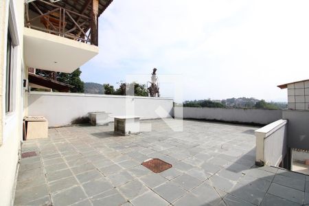 Casa de condomínio para alugar com 400m², 5 quartos e 2 vagasÁrea Externa 