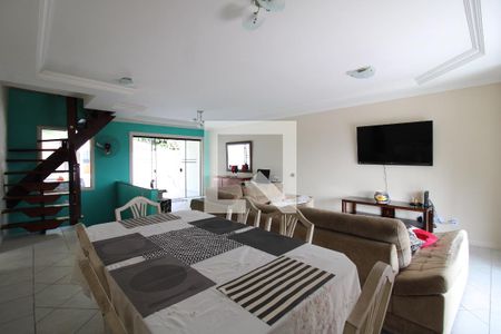 Casa de condomínio para alugar com 400m², 5 quartos e 2 vagasSala