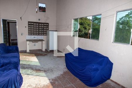 Casa à venda com 150m², 3 quartos e 4 vagas Casa à venda com 150m², 3 quartos e 4 vagasSacada