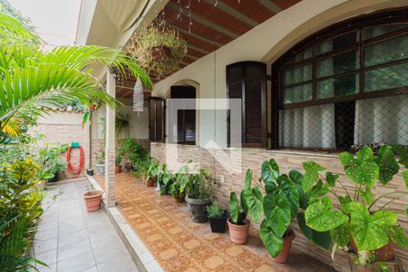 Casa à venda com 400m², 3 quartos e 2 vagasVaranda