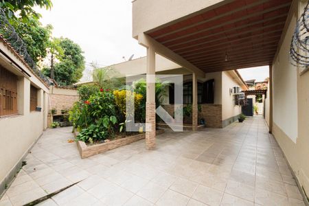 Casa à venda com 400m², 3 quartos e 2 vagasFachada