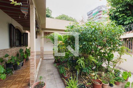 Casa à venda com 400m², 3 quartos e 2 vagasQuintal