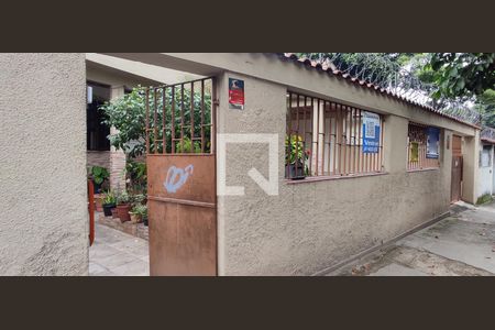 Casa à venda com 400m², 3 quartos e 2 vagasFachada