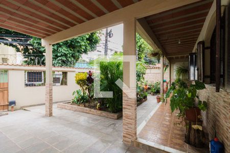 Casa à venda com 400m², 3 quartos e 2 vagasQuintal