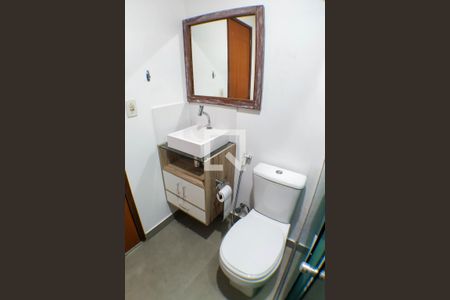 Casa à venda com 194m², 4 quartos e 2 vagasBanheiro Social