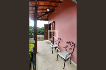 Casa à venda com 194m², 4 quartos e 2 vagasÁrea Externa