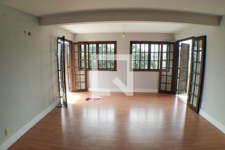 Sala de casa à venda com 4 quartos, 194m² em Maria Paula, Niterói