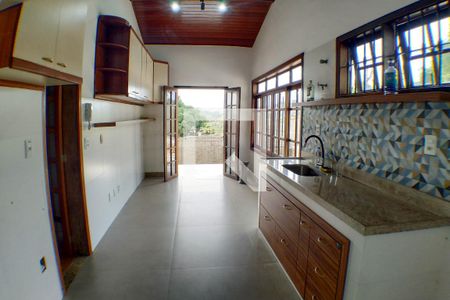 Casa à venda com 194m², 4 quartos e 2 vagasCozinha