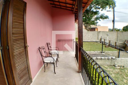 Casa à venda com 194m², 4 quartos e 2 vagasÁrea Externa