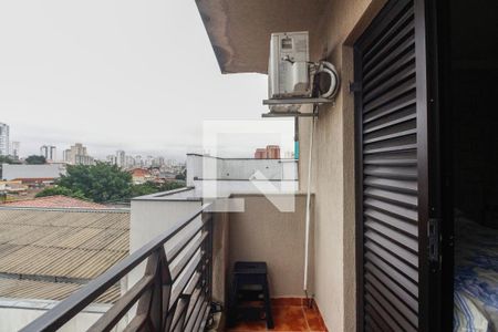 Casa à venda com 369m², 3 quartos e 7 vagas Casa à venda com 369m², 3 quartos e 7 vagasVaranda Quarto 2