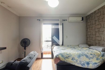 Casa à venda com 369m², 3 quartos e 7 vagas Casa à venda com 369m², 3 quartos e 7 vagasQuarto 2