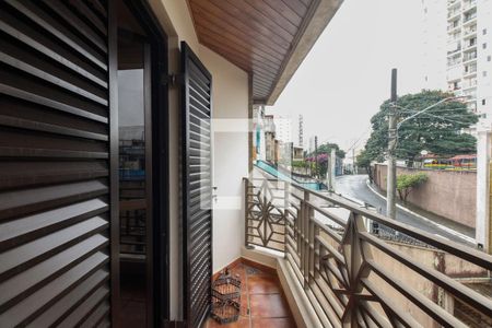 Casa à venda com 369m², 3 quartos e 7 vagas Casa à venda com 369m², 3 quartos e 7 vagasVaranda Suíte