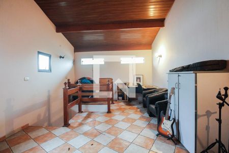 Casa à venda com 369m², 3 quartos e 7 vagas Casa à venda com 369m², 3 quartos e 7 vagasSótão