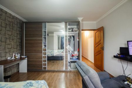 Casa à venda com 369m², 3 quartos e 7 vagas Casa à venda com 369m², 3 quartos e 7 vagasQuarto 2