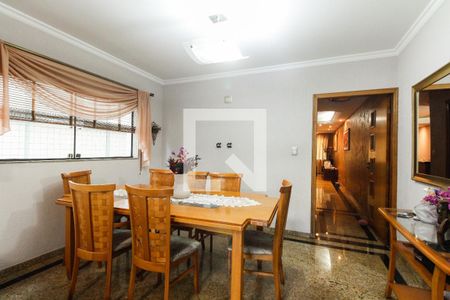 Casa à venda com 369m², 3 quartos e 7 vagas Casa à venda com 369m², 3 quartos e 7 vagasCozinha