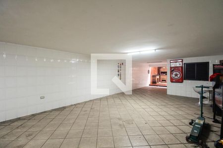 Casa à venda com 369m², 3 quartos e 7 vagas Casa à venda com 369m², 3 quartos e 7 vagasGaragem