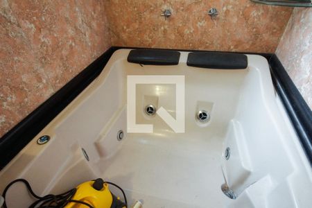 Casa à venda com 369m², 3 quartos e 7 vagas Casa à venda com 369m², 3 quartos e 7 vagasBanheiro Suíte