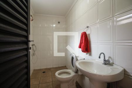 Casa à venda com 369m², 3 quartos e 7 vagas Casa à venda com 369m², 3 quartos e 7 vagasBanheiro de Serviço