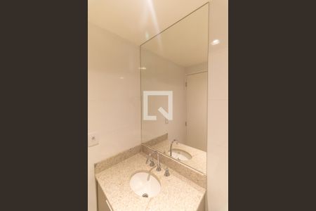 Banheiro  de kitnet/studio para alugar com 1 quarto, 25m² em Jardim Paulistano, São Paulo