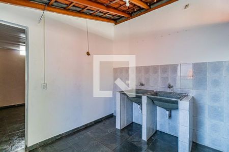 Casa à venda com 139m², 4 quartos e 2 vagasLavanderia