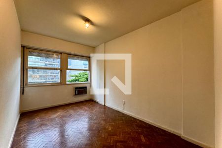 Quarto de apartamento para alugar com 3 quartos, 131m² em Botafogo, Rio de Janeiro