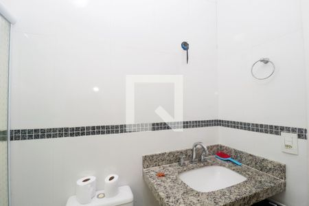 Casa à venda com 271m², 3 quartos e 5 vagasBanheiro da Suíte 2