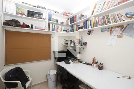 Casa à venda com 271m², 3 quartos e 5 vagasQuarto de Serviço