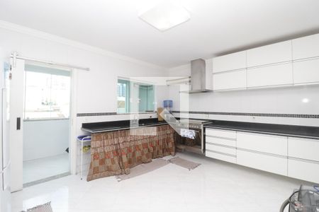 Casa à venda com 271m², 3 quartos e 5 vagasCozinha