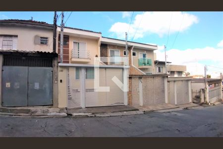 Casa à venda com 271m², 3 quartos e 5 vagasFachada