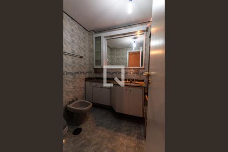 Apartamento à venda com 124m², 3 quartos e 3 vagasBanheiro da Suíte 1