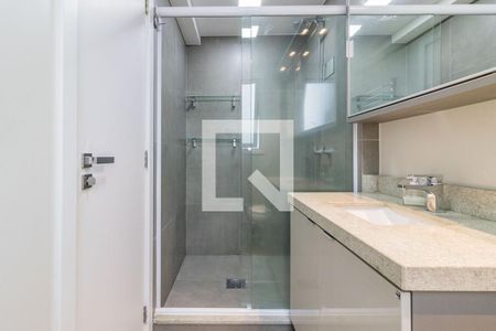 Apartamento à venda com 76m², 2 quartos e 2 vagasBanheiro da Suite