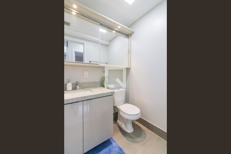 Apartamento à venda com 76m², 2 quartos e 2 vagasBanheiro Social