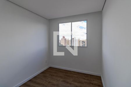 Quarto 1 de apartamento para alugar com 2 quartos, 44m² em Jardim Maria Duarte, São Paulo