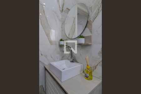Banheiro de apartamento para alugar com 2 quartos, 44m² em Jardim Maria Duarte, São Paulo