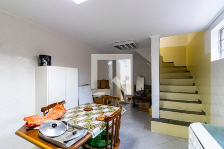 Casa à venda com 134m², 2 quartos e 1 vaga Casa à venda com 134m², 2 quartos e 1 vagaSubsolo - Cozinha