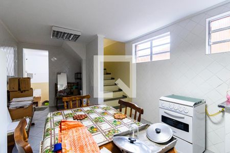 Casa à venda com 134m², 2 quartos e 1 vaga Casa à venda com 134m², 2 quartos e 1 vagaSubsolo - Cozinha