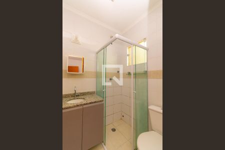 Casa de condomínio para alugar com 70m², 2 quartos e 1 vaga Casa de condomínio para alugar com 70m², 2 quartos e 1 vagaBanheiro da Suíte 2