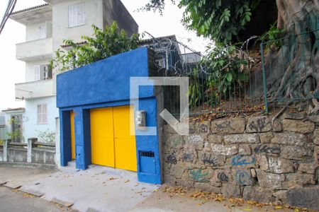 Casa para alugar com 300m², 4 quartos e 2 vagasFachada