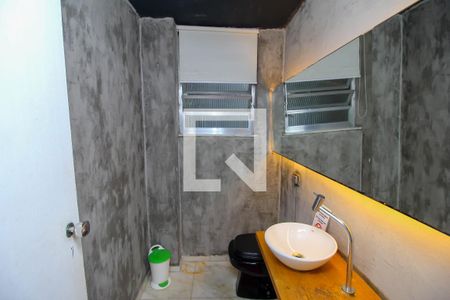 Lavabo de casa para alugar com 4 quartos, 300m² em Santa Teresa, Rio de Janeiro