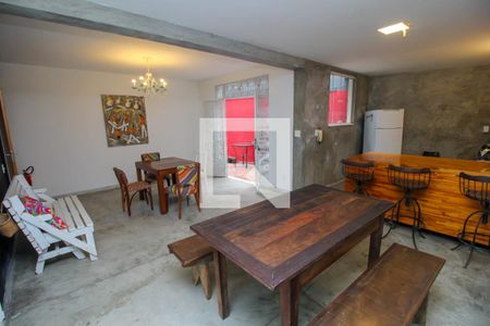 Casa para alugar com 300m², 4 quartos e 2 vagasCozinha - Americana