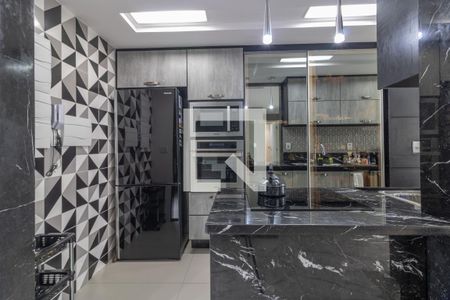 Apartamento à venda com 150m², 3 quartos e 2 vagas Apartamento à venda com 150m², 3 quartos e 2 vagasCozinha