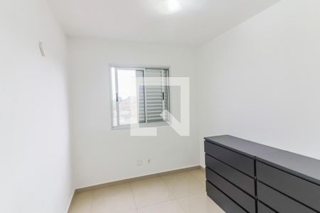 Quarto 1 de apartamento para alugar com 2 quartos, 54m² em Jardim Sarah, São Paulo
