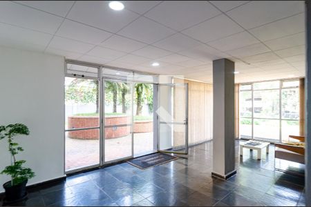 Apartamento à venda com 64m², 3 quartos e 2 vagas Apartamento à venda com 64m², 3 quartos e 2 vagasHall de Entrada